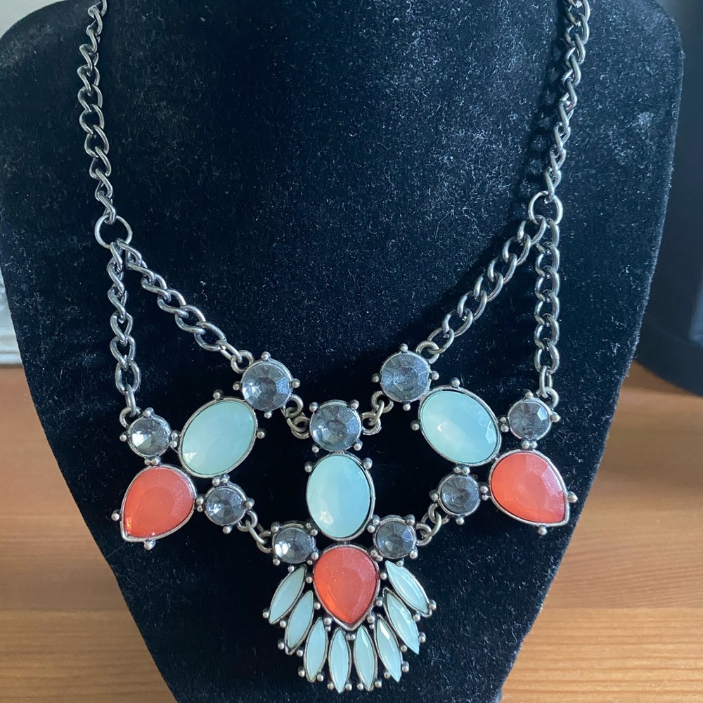 Statement necklace